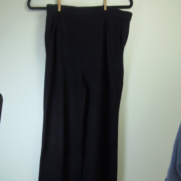 St. John Collection by Marie Gray Classic Black Knit Pull On Pants Size 10 Quiet - Picture 1 of 10